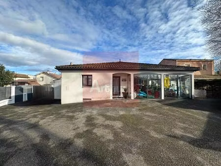 local commercial à louer