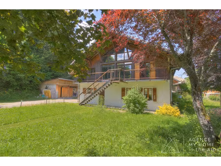 maison de luxe à vendre à montriond