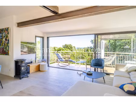 villa de luxe à vendre à cavalaire-sur-mer