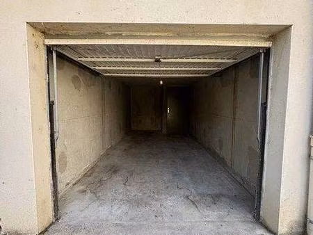 parking à louer
