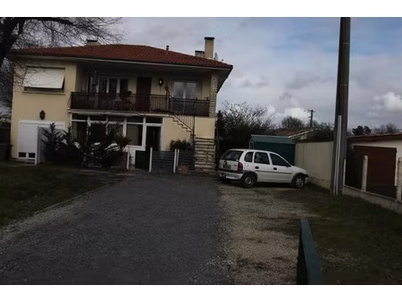 location appartement 3 pièces 75 m² à le taillan-médoc (33320)