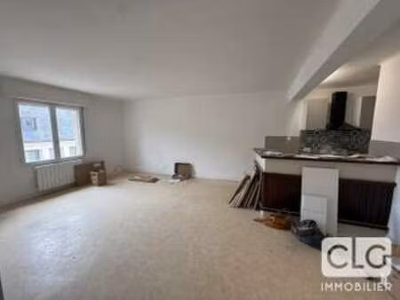location appartement 3 pièces à pont-l'abbé (29120) : à louer 3 pièces / 73m² pont-l'abbé