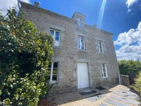 location maison à taden (22100) : à louer / 141m² taden