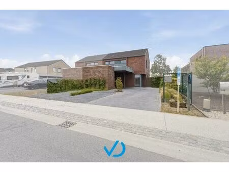maison à vendre à oostnieuwkerksesteenweg 141 roeselare (rbw30776)