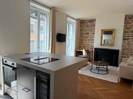 superbe t2 de standing 60 m² – masséna / lyon 6 – entièrement rénové