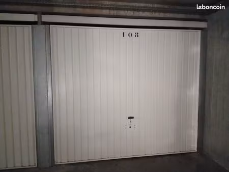 garage box fermé lyon gorge de loup / champvert / vaise