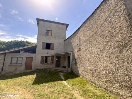 ferme 4 pièces 105 m²
