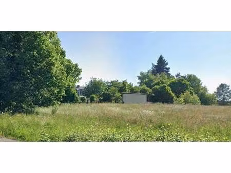 terrain constructible viabilisé à vendre