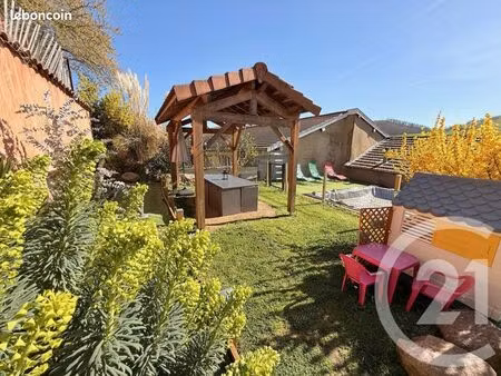maison 6 pièces 145 m²