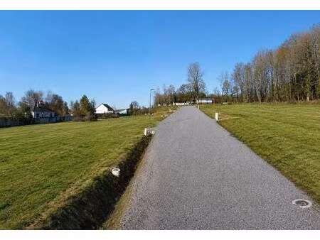 terrain constructible viabilisé à vendre