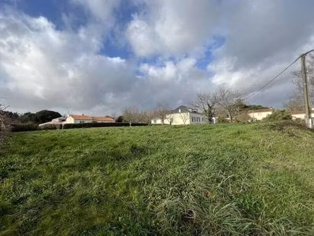 terrain constructible viabilisé à vendre