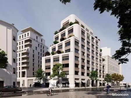 bureaux 524 m²