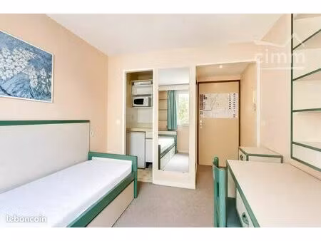 appartement 1 pièce 11 m²