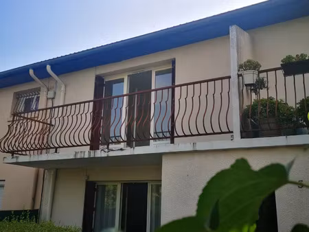 location appartement 39 m² à meyzieu (69330)