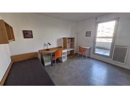 studio - 69007