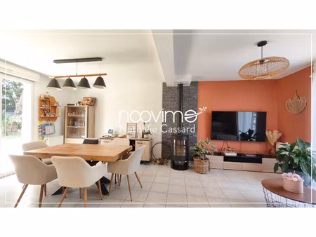 maison mitoyenne 111 m2 4 chambres sur 450 m2 avec garage