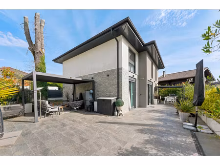 maison individuelle récente à prévessin-moëns 01280