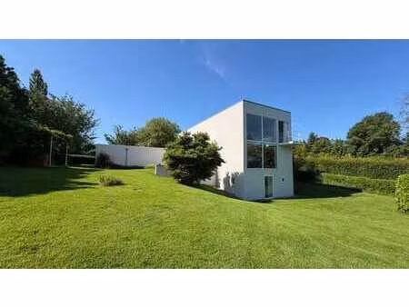 magnifique propriété sur un terrain de plus de 7.000 m²