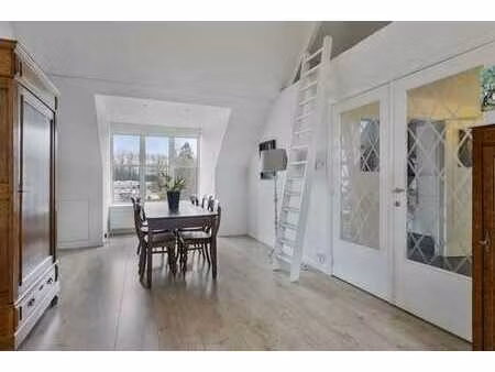 bureau (212 m²) avec maison (105 m²) à vendre à evergem
