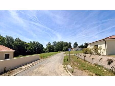 terrain constructible viabilisé à vendre