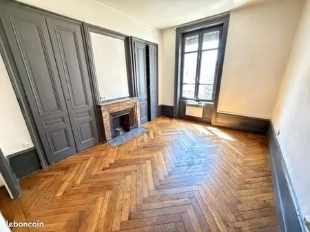 appartement 2 pièces 56 m²