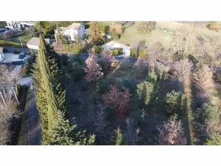 terrain constructible viabilisé à vendre