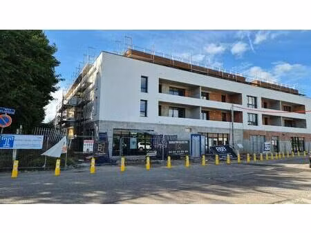 local commercial à louer