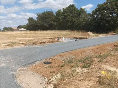 terrain constructible viabilisé à vendre