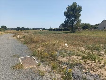 terrain constructible viabilisé à vendre