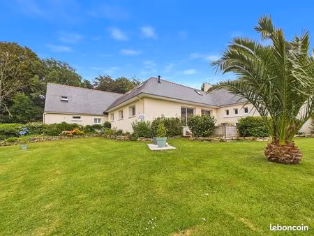 propriété 7 pièces 269 m²