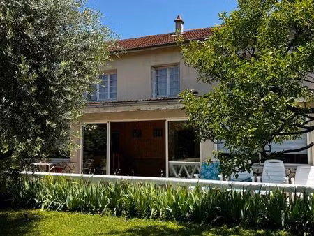 maison individuelle avec jardin
