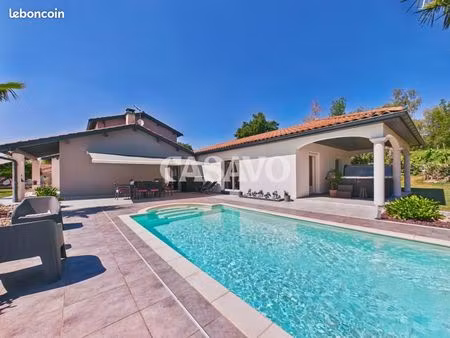 villa 8 pièces 189 m²