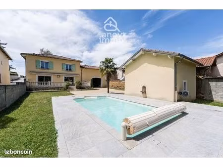 maison 6 pièces 190 m²