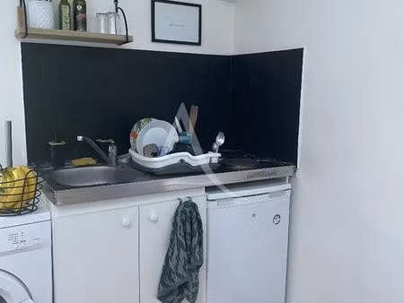 studio 1 pièce 27 m²