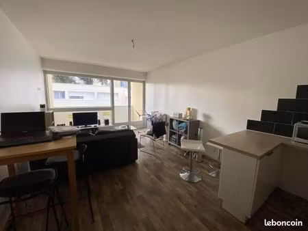 studio 1 pièce 30 m²