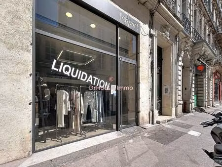local commercial à louer