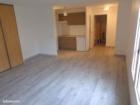 studio 1 pièce 34 m²