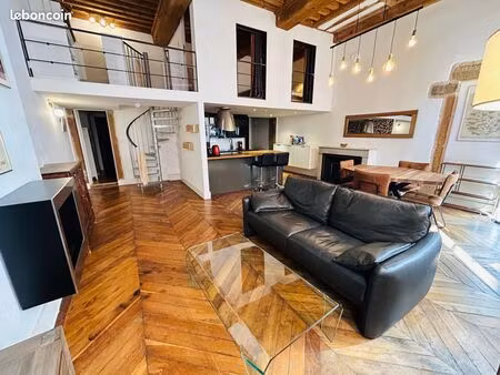 appartement t3 89 m² hôtel de ville terreaux