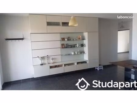 chambre 1 pièce 11 m²