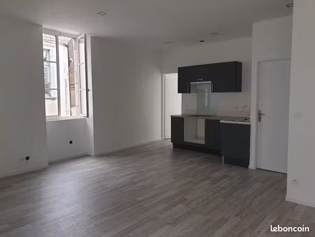 studio 38m2 -orthez