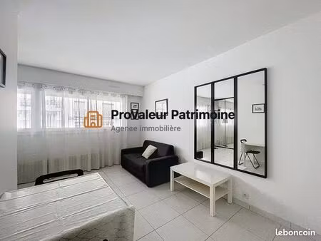 studio 1 pièce 23 m²