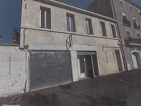 a louer ensemble immobilier local avec cours + appartement à agde