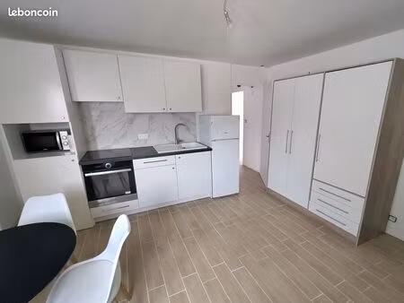 location beau studio meublé 23m2 – hirson centre-ville