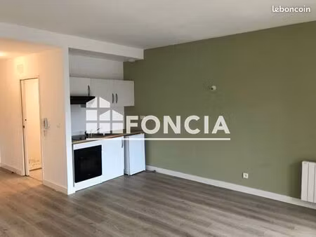 studio 1 pièce 32 m²