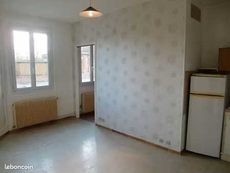 appartement f1 à mont saint aignan