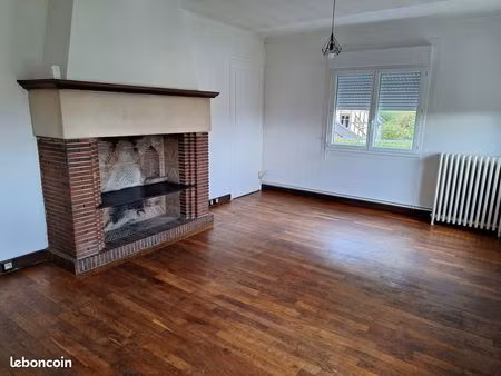 a louer grand appartement à montfort sur risle