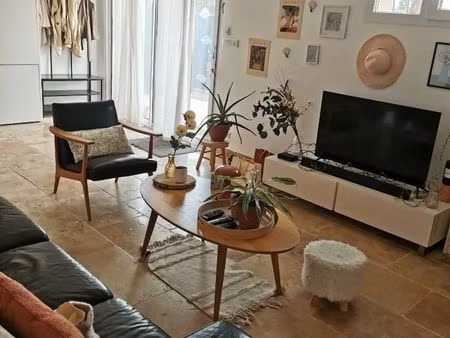 location t2bis meublé avec terrasse pertuis