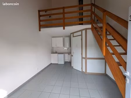 studio mezzanine - prox. t1 (terminus)