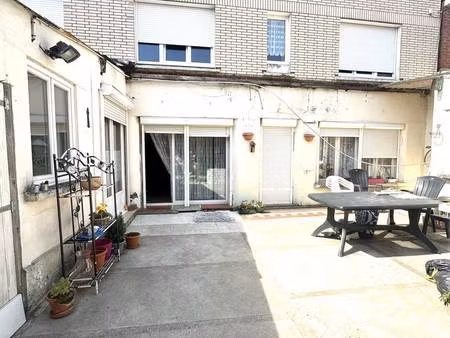 maison de ville à vendre