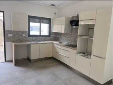 à louer - 3 chambres- maison mitoyenne